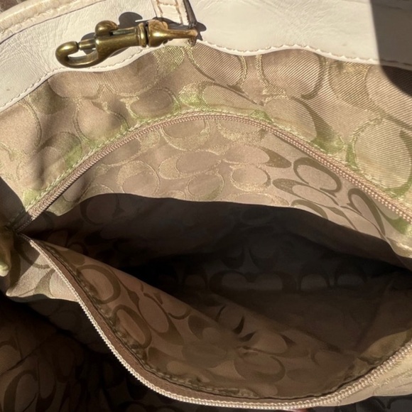 Coach Large Legacy Tote in White Leather & Natural Straw - Picture 9 of 10